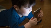 Tips-Mengurangi-Anak-Bermain-Gadget