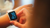 5 Rekomendasi Smartwatch Terbaru Harga Rp 1 Jutaan
