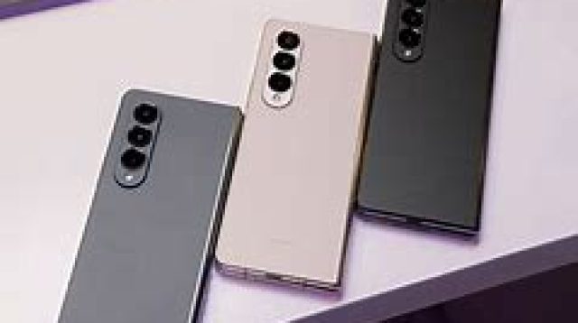 Warna Samsung Galaxy Z
