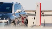 Huawei berhasil uji charger mobil listrik di gurun panas