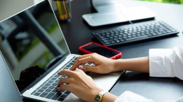 Rekomendasi Website untuk Belajar Mengetik 10 Jari