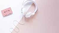 perbedaan-Headphone-Headset-Earphone-dan-Earbuds
