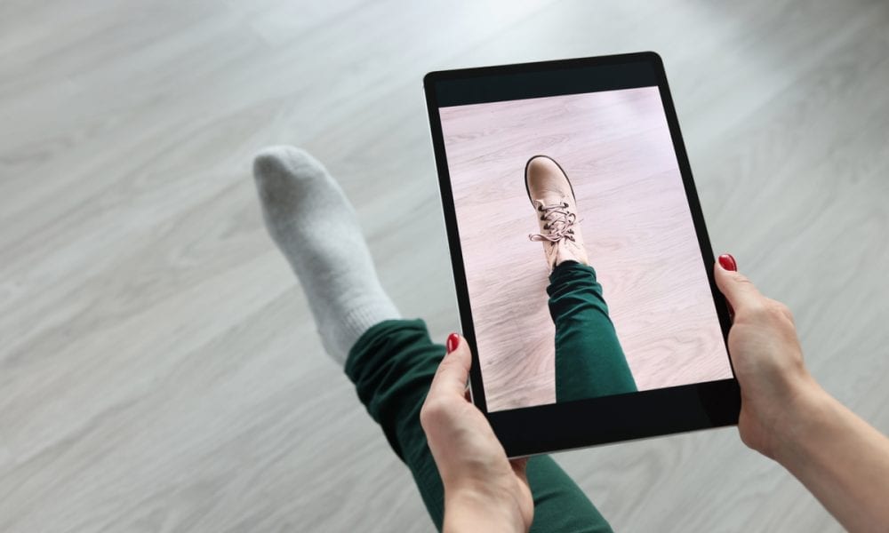 Belanja Fashion Online? Coba Dulu dengan Virtual Try-On!