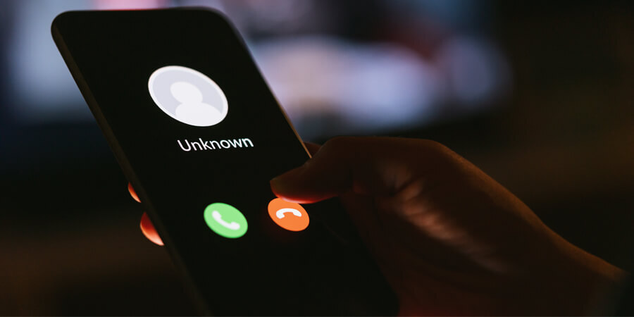 Telepon dari Penipu