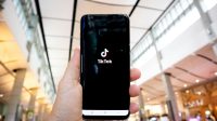Kenapa Komentar Menjadi Biru di TikTok? Begini Cara Kerjanya
