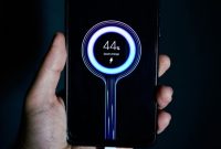 Perebutan Charger 240W