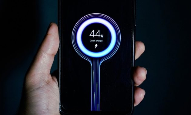 Perebutan Charger 240W